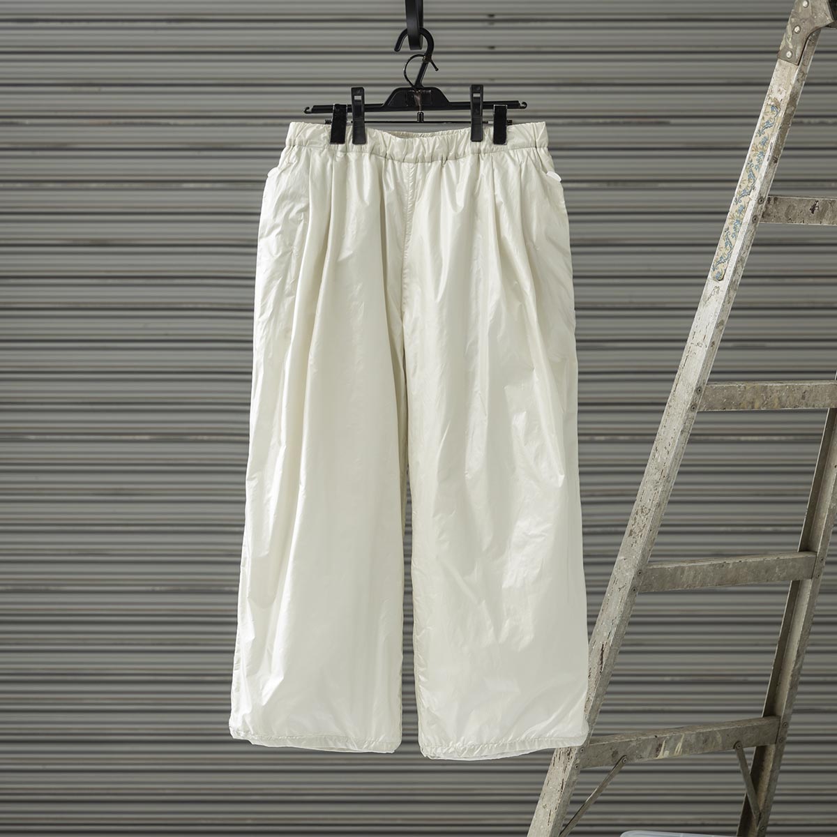 Insulated air wide pants / Brilliance shade down proof | alk phenix